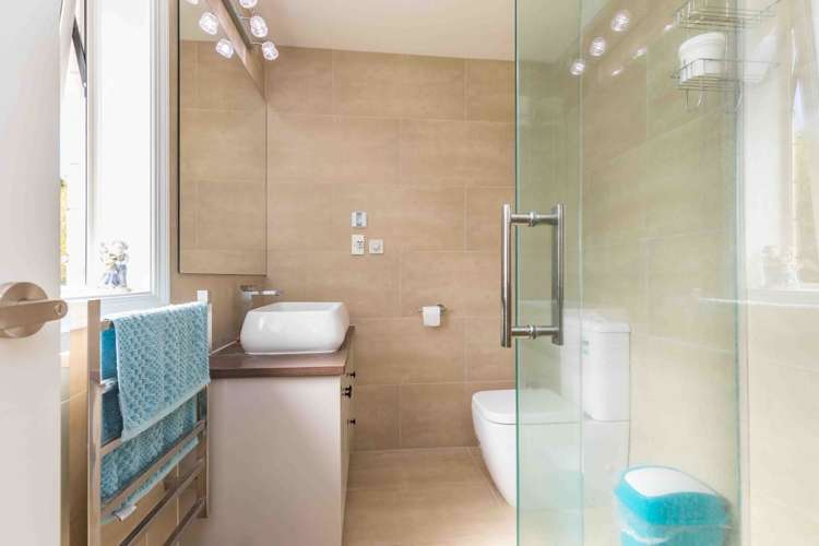 9 Kinnard Lane Totara Park_12