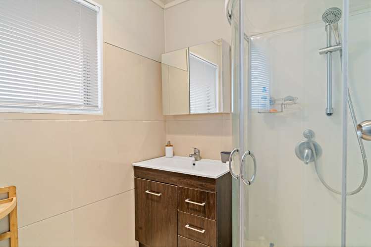 2/20 Campbell Road Royal Oak_6