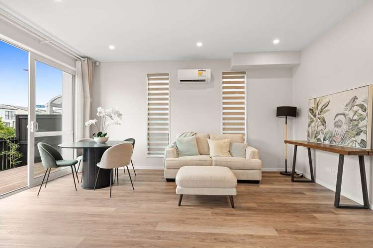 16 Mihi Lane Hobsonville_2