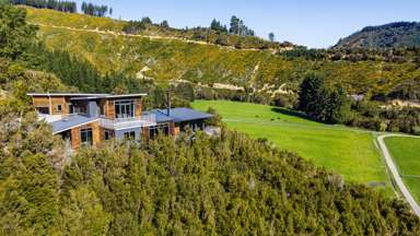 140 Leslies Road_4