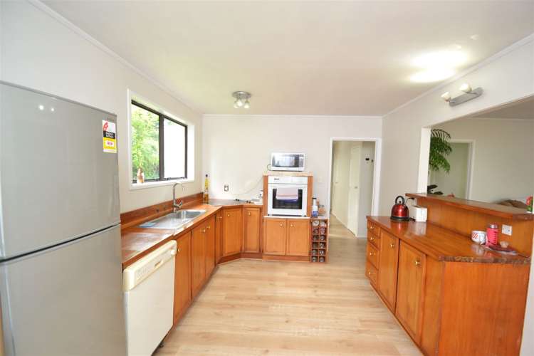 1/1 Pisces Road Glen Eden_5