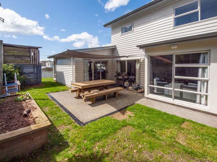 4 Neston Grove Churton Park_17