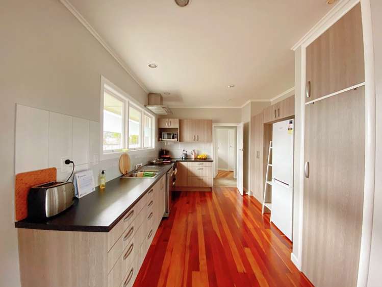 2 Mayfair Avenue Chartwell_2