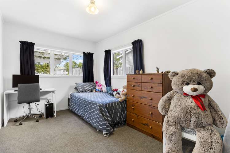 1/10 Cresta Avenue Beach Haven_24