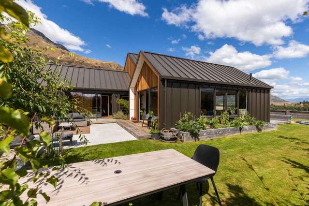 Home & Income with Unrivalled Views