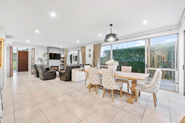 31 Pine Harbour Parade Beachlands_1