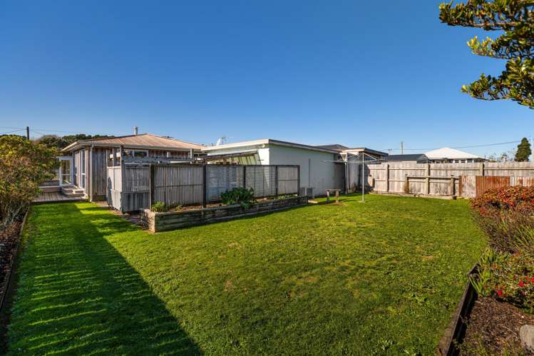 53 Blake Street Waitara_8