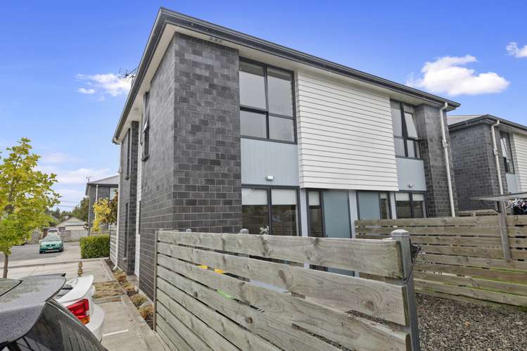 10/14 Buffon Street Waltham_10