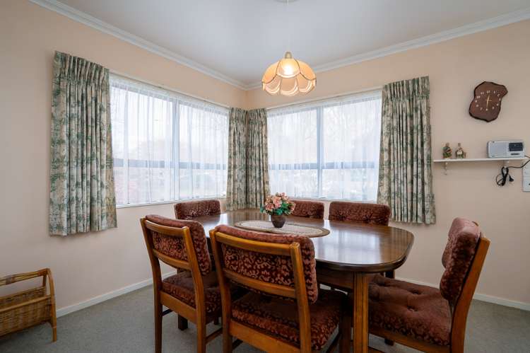 119 Burns Street Leamington_7