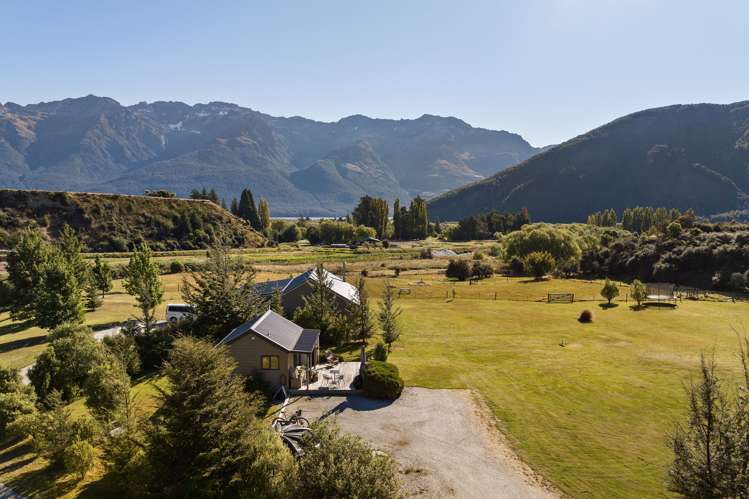 54 Xenicus Rise Glenorchy_21