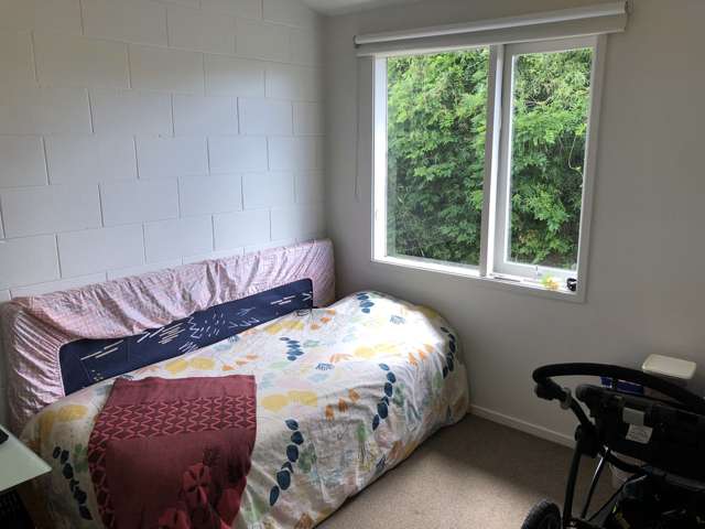 3/6 Bond Crescent Forrest Hill_3
