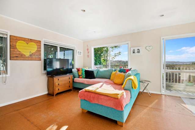 4B Scott Road Stanmore Bay_3