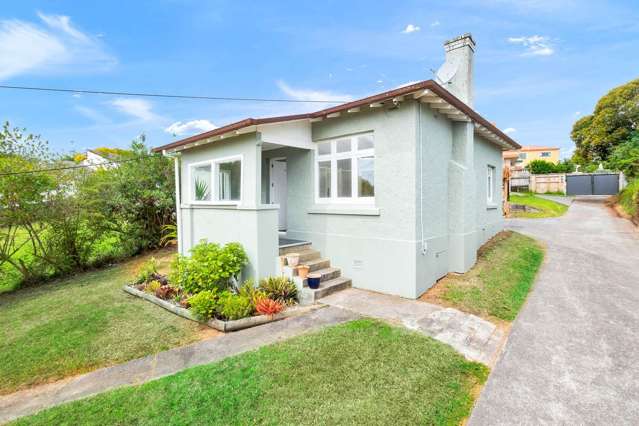 19 Craigbank Avenue New Lynn_1