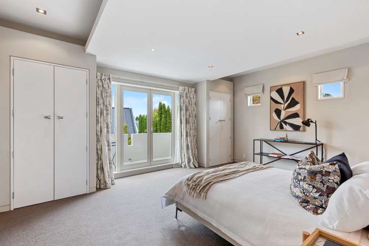 10 Springvale Gardens Harewood_9