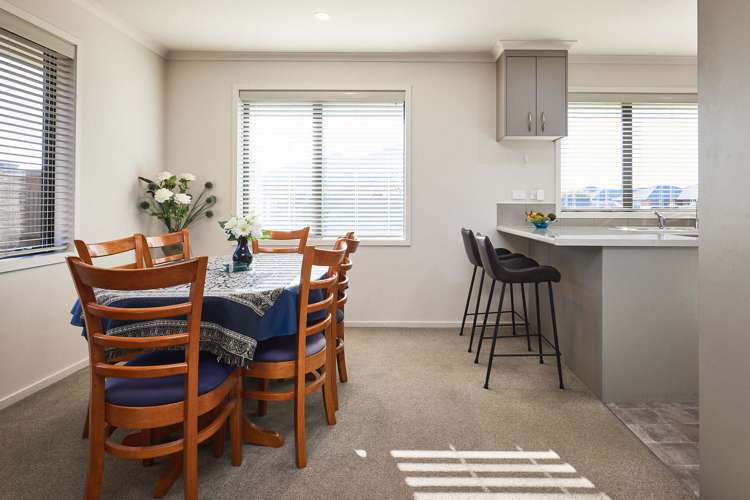 10 Ara Drive Redwoodtown_6