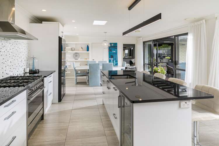 17 Wautaiti Drive Riverhead_5