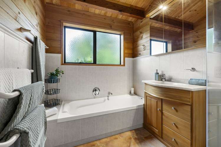 47 Raynes Road Rukuhia_26