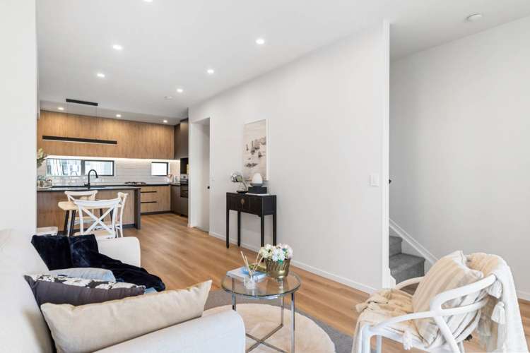 7B Coast Garden Drive Hobsonville_16