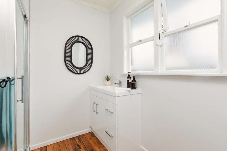 2/10 Walker Road Point Chevalier_10