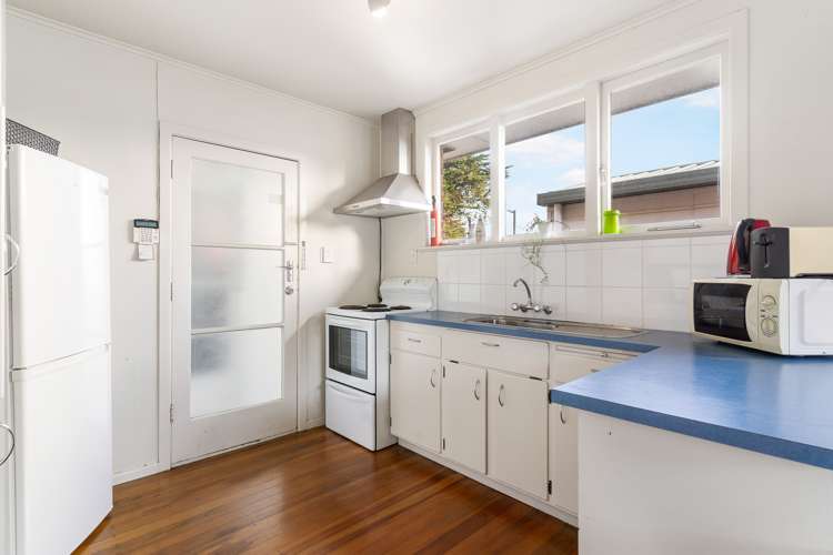 7 Woodford Avenue Henderson_23