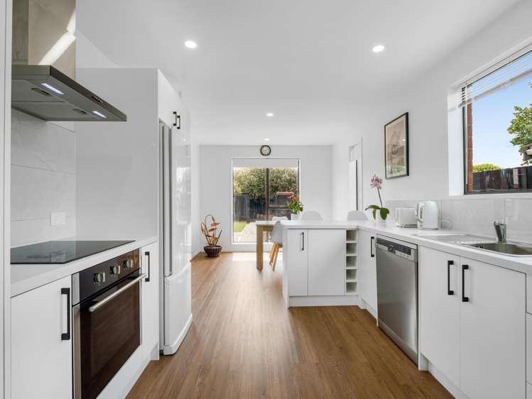 16 Heathglen Avenue Parklands_9