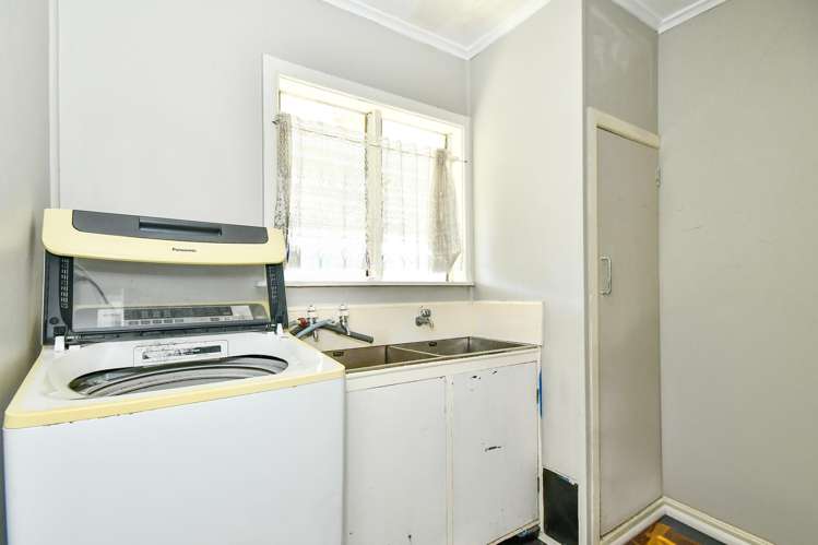 33 Thomas Road Mangere_14