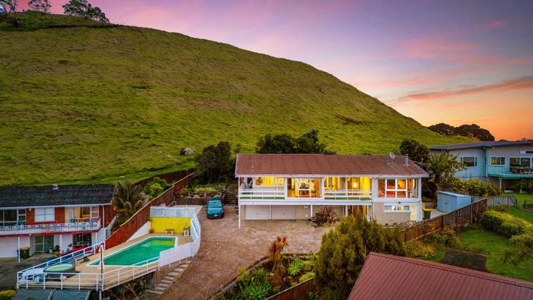 6 Conifer Lane Mangere Bridge_8