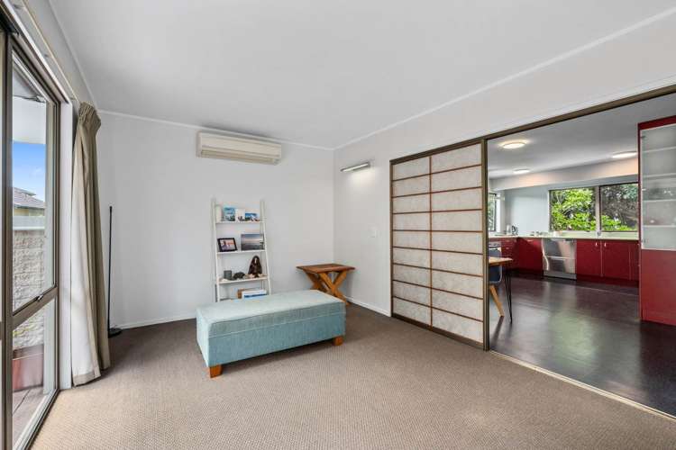 2/5 Hanlon Crescent Narrow Neck_8