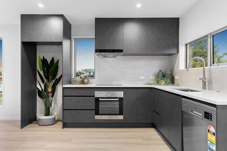 26C Trojan Crescent New Lynn_8