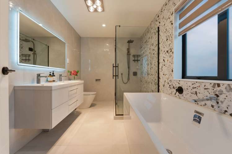 26 Ridgehill Rise Flat Bush_18