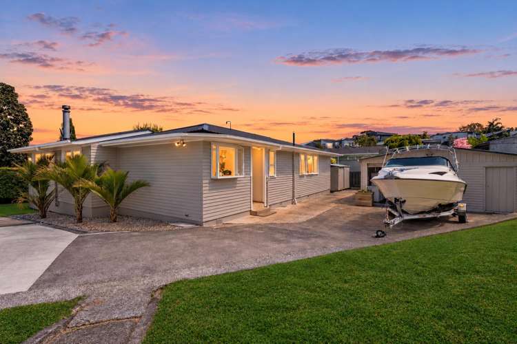 61 Patons Road Howick_24
