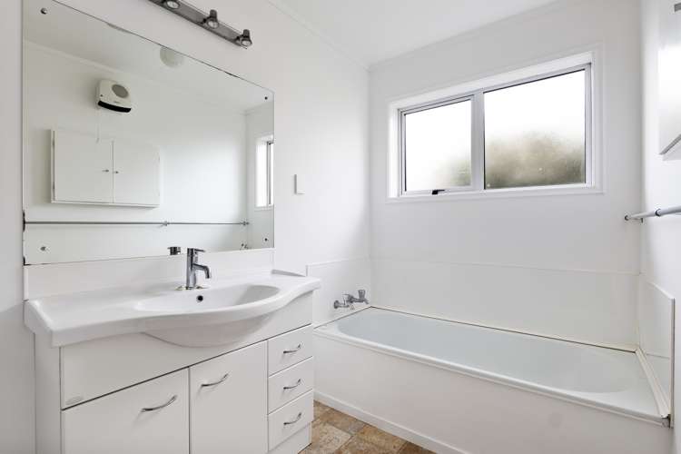 8 Warren Place Frankleigh Park_13