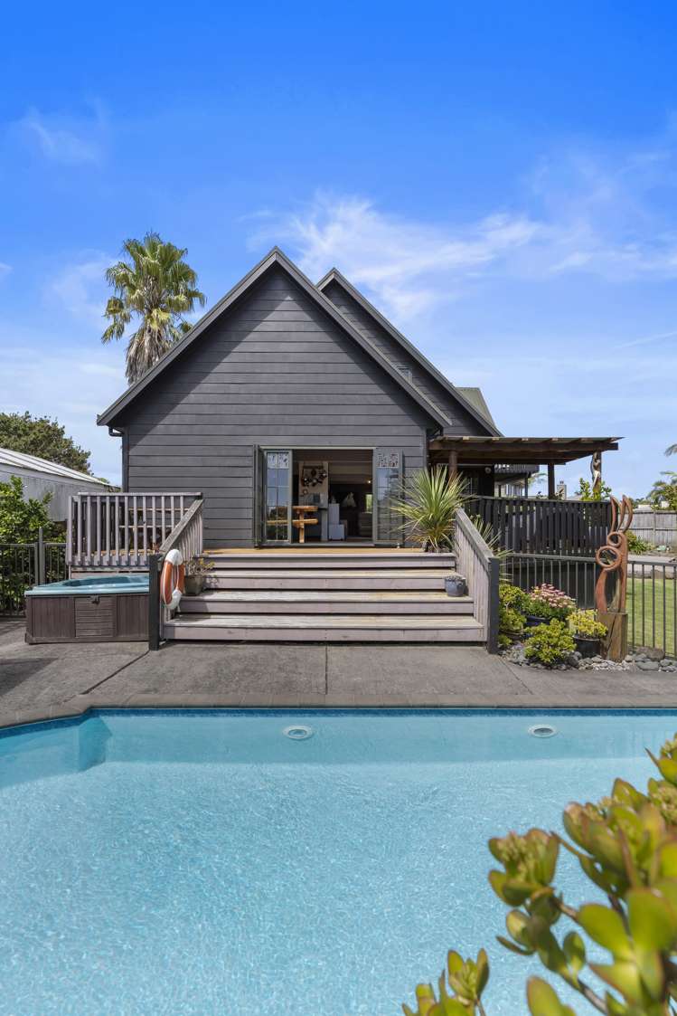 16 Toomer Place Beachlands_15