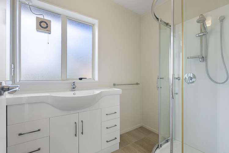 5c Central Park Drive Te Atatu South_15