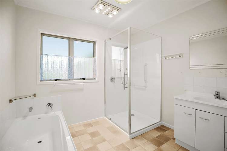 1b Poland Street Paeroa_12