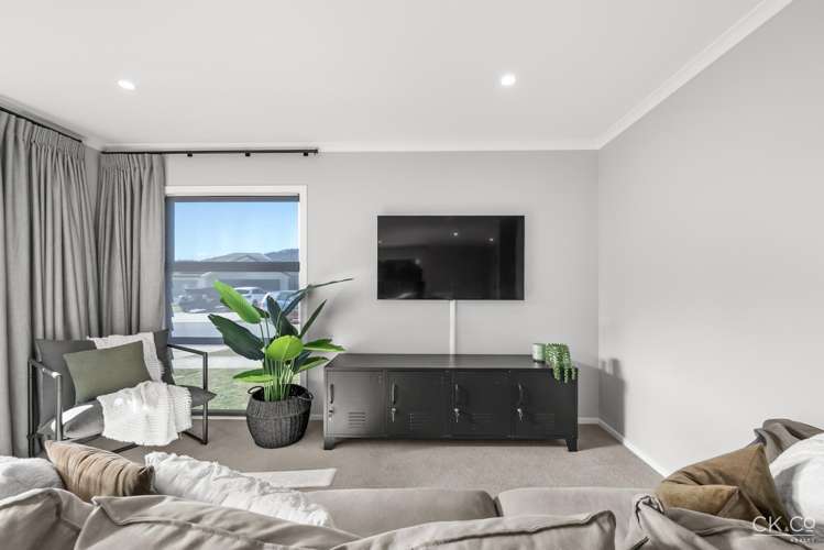 7 Te Awa Rere Grove Stokes Valley_2