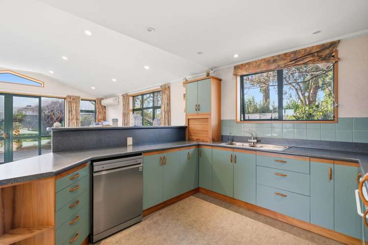 2 Glenroy Park Drive Waikiwi_8