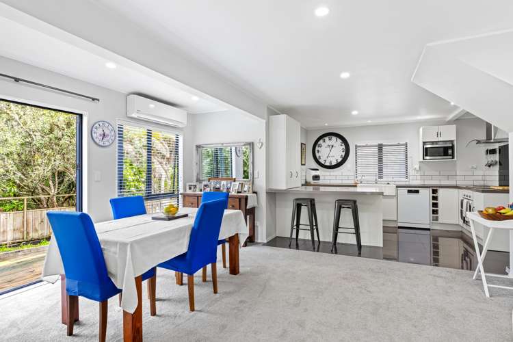 28 Donald Street Stanmore Bay_27