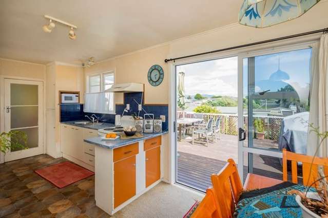 69 Tasman Road Otaki Beach_2