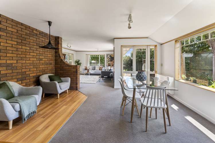 14 Vining Crescent Stoke_8