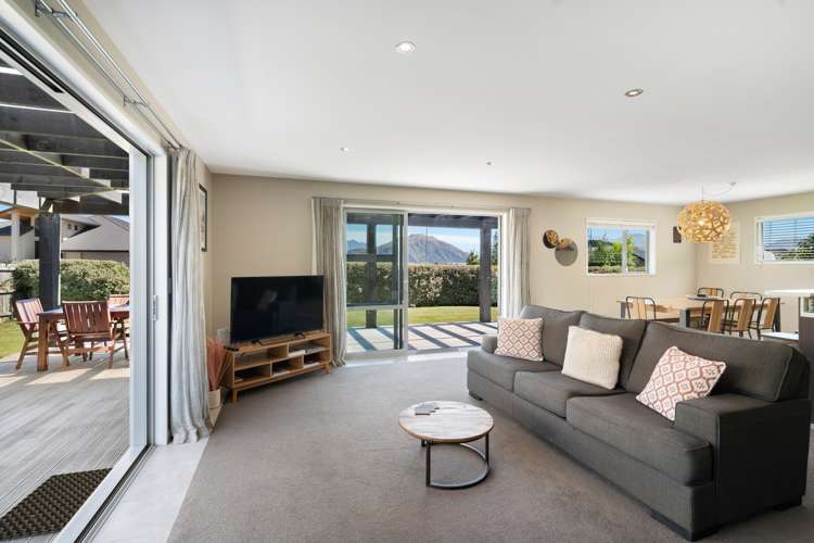 2 Pearce Place Wanaka_10