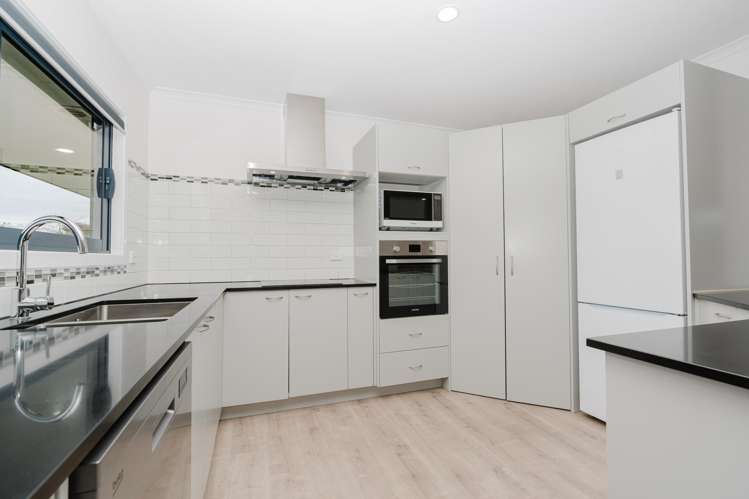 63 Bartholomew Drive Nawton_5