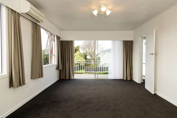 4 George Street Waitara_2