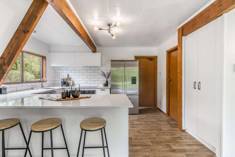 266 Bay Road West Plains_5