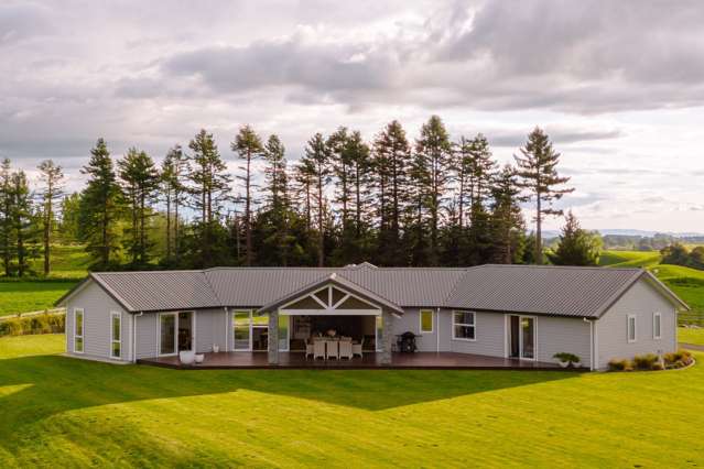 Beautiful home, beautiful views!