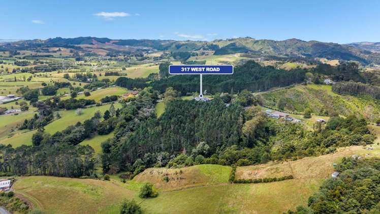 317 & 317A West Road Brookby_41