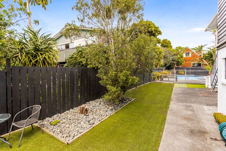 31 Rewarewa Road Te Atatu Peninsula_21