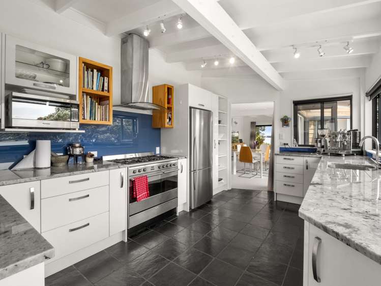 24 Esslin Road Surfdale_8