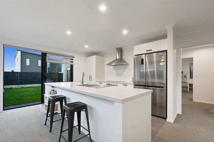 8 Probert Crescent Chartwell_6