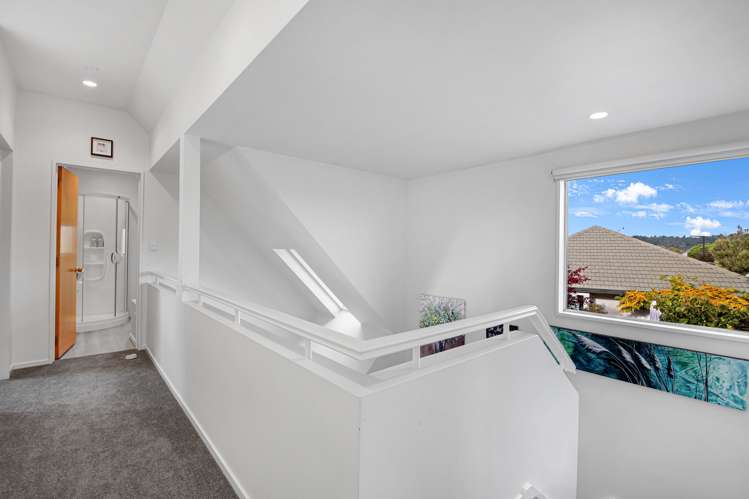 2/19 Waitikiri Drive Parklands_11